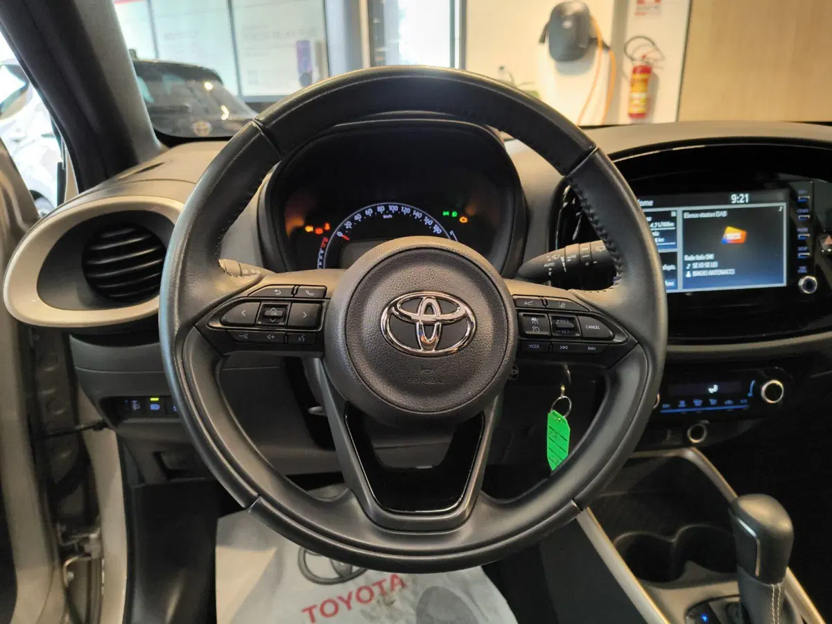 Toyota Aygo X usata a Catanzaro (20)