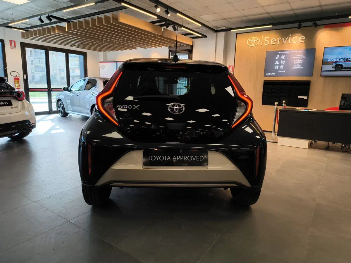 Toyota Aygo X usata a Catanzaro (4)