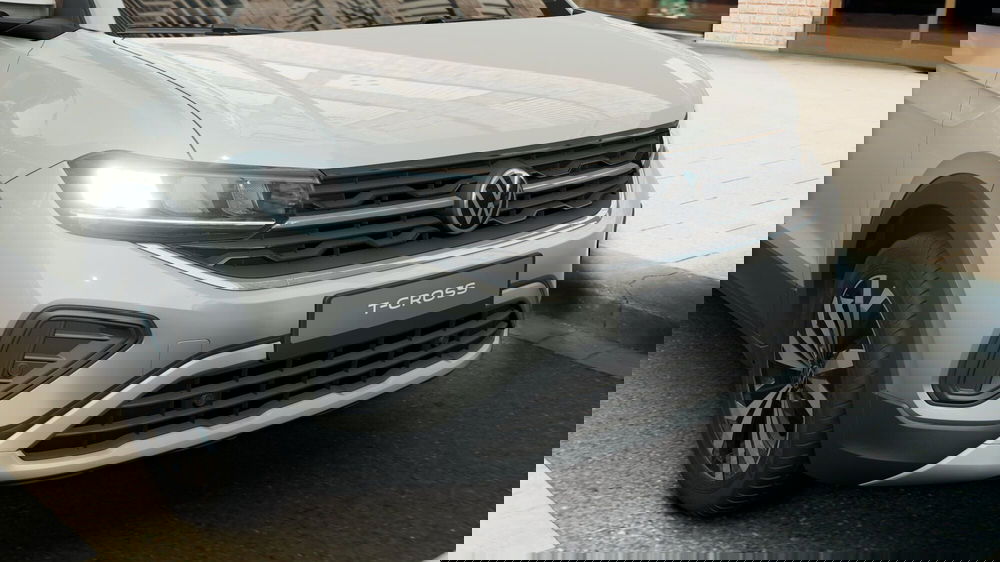 Volkswagen T-Cross nuova a Catanzaro (5)