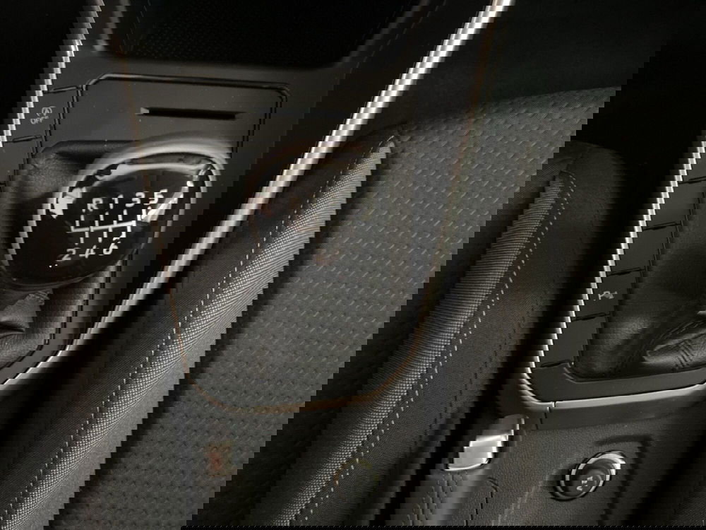 Volkswagen Taigo nuova a Lodi (11)