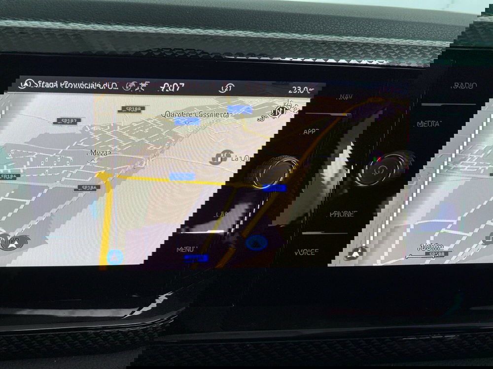 Volkswagen Taigo nuova a Lodi (13)