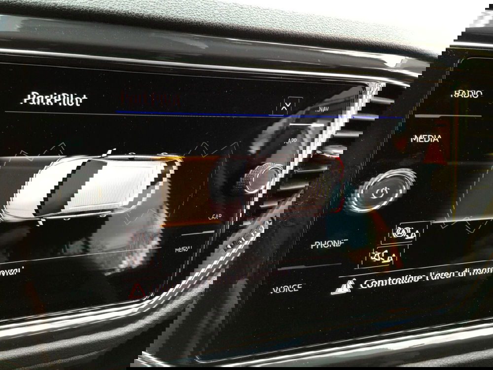 Volkswagen T-Roc usata a Genova (19)