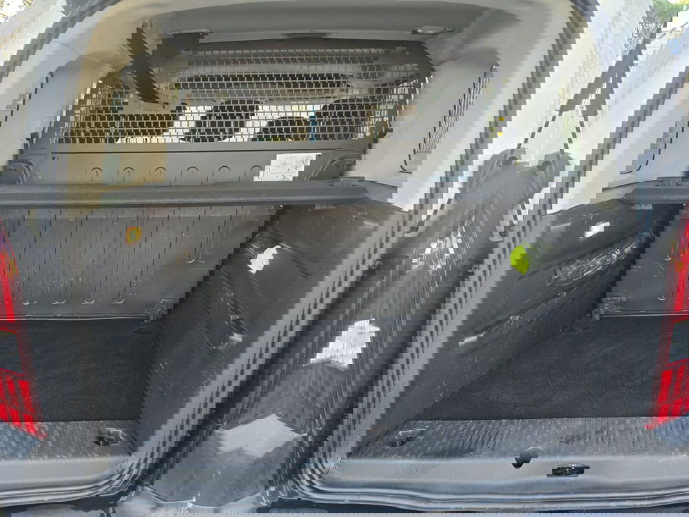 Peugeot Rifter usata a Massa-Carrara (11)