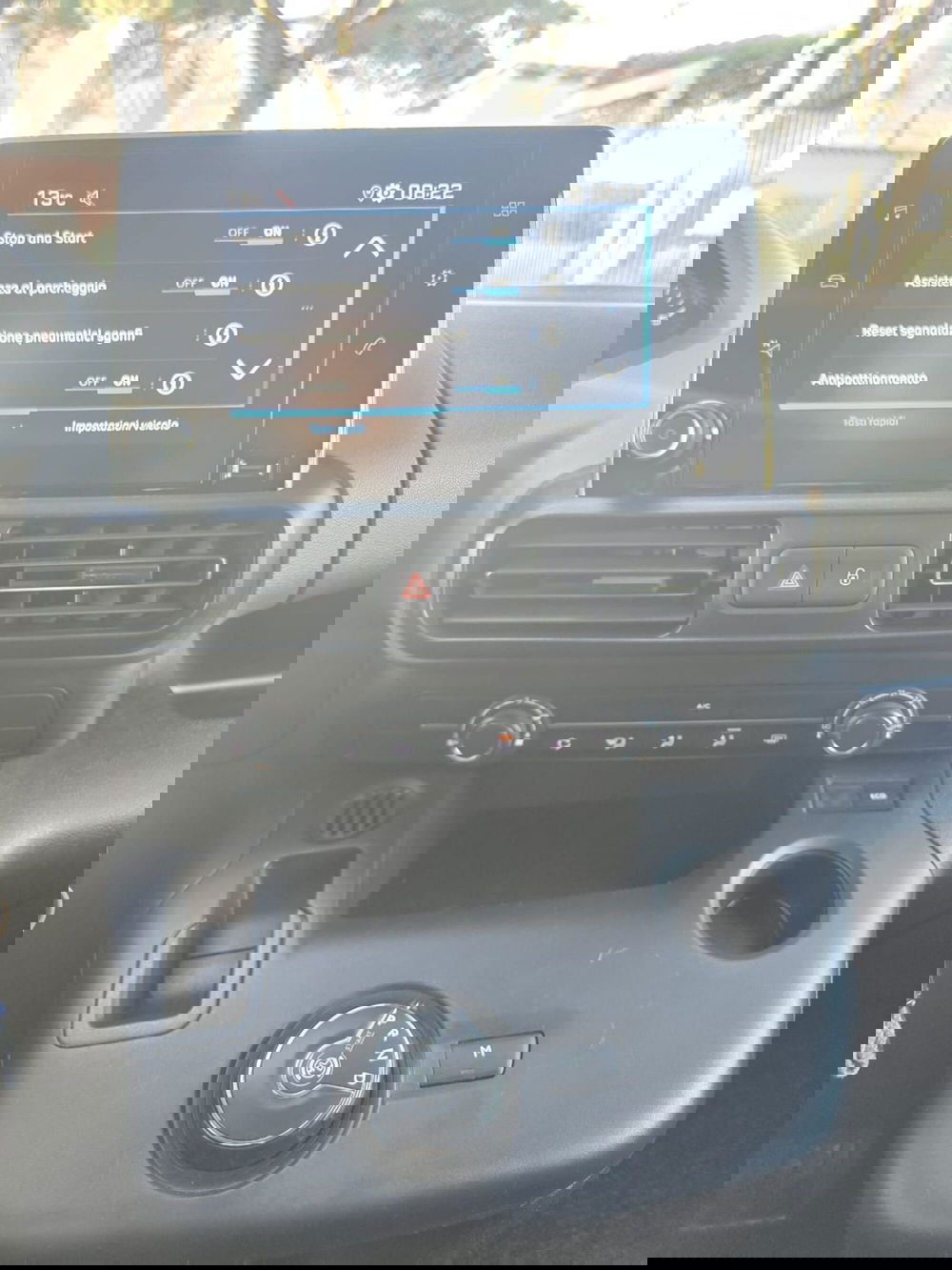 Peugeot Rifter usata a Massa-Carrara (18)