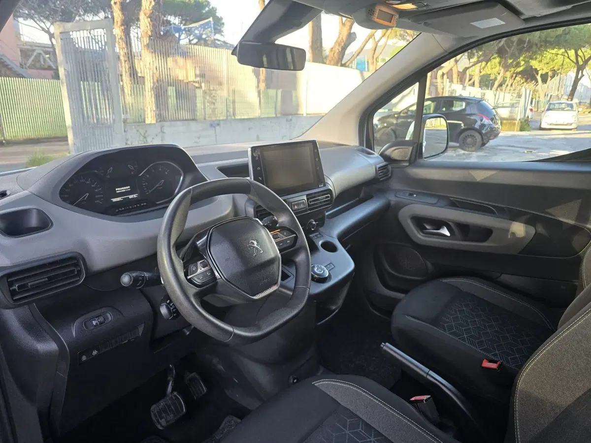 Peugeot Rifter usata a Massa-Carrara (5)