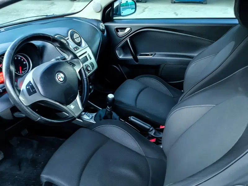 Alfa Romeo MiTo usata a Torino (10)