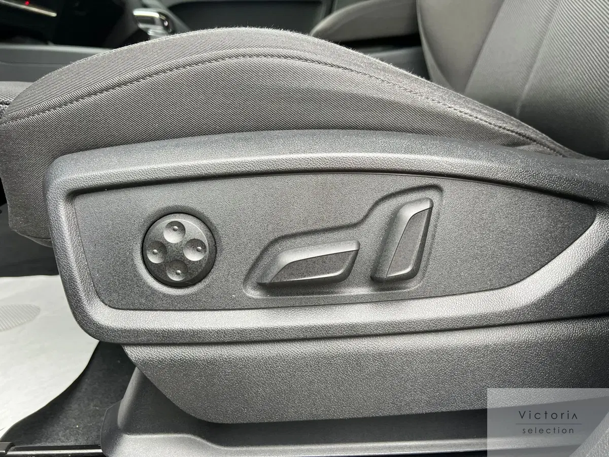 Audi Q4 Sportback usata a Brescia (9)
