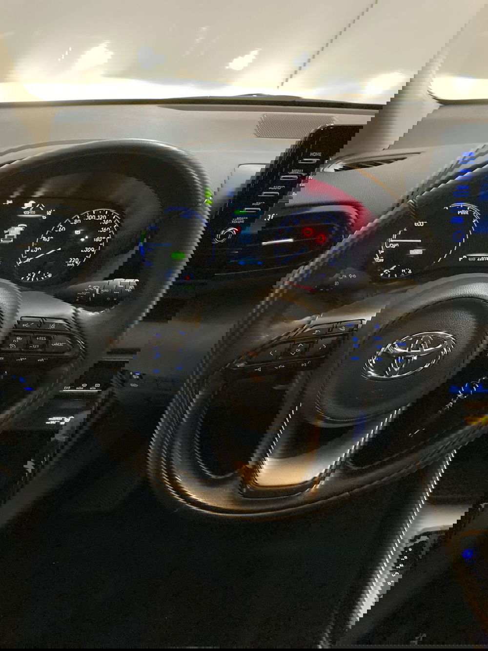 Toyota Yaris usata a Barletta-Andria-Trani (10)