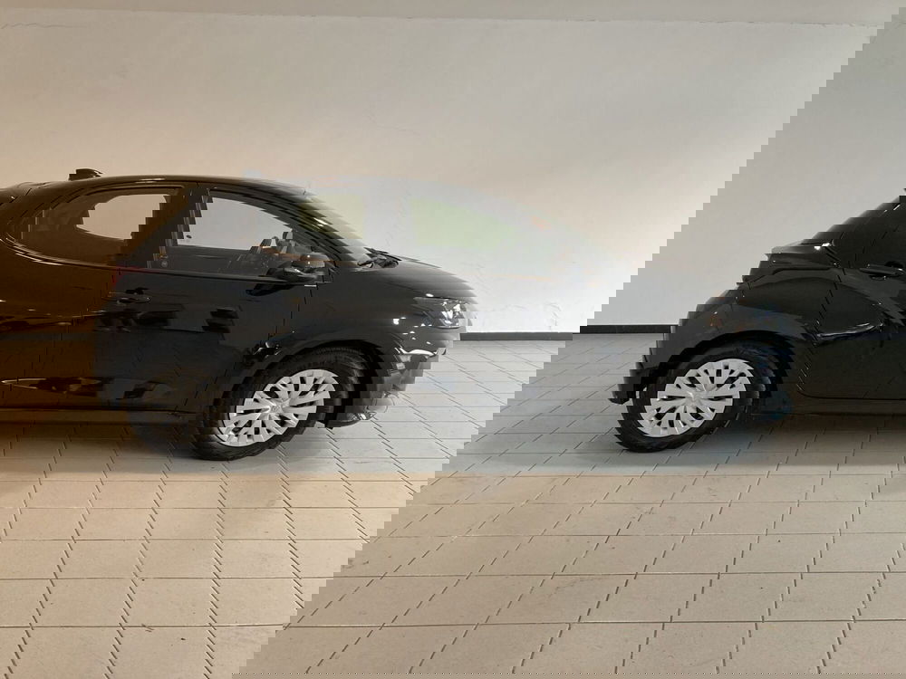 Toyota Yaris usata a Barletta-Andria-Trani (4)