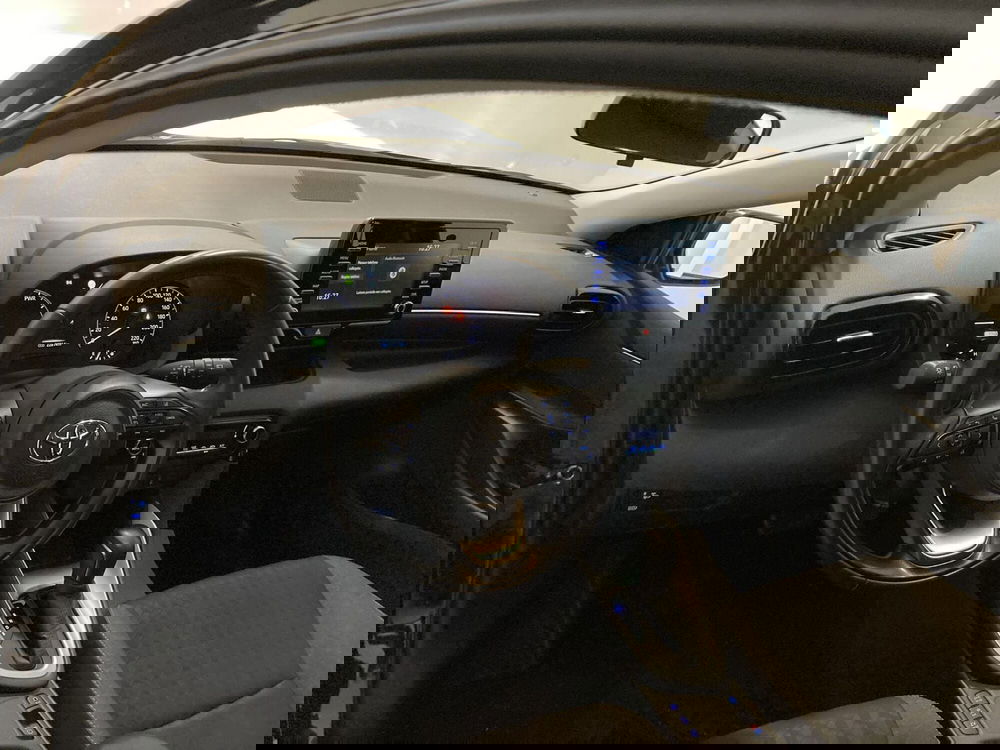 Toyota Yaris usata a Barletta-Andria-Trani (9)