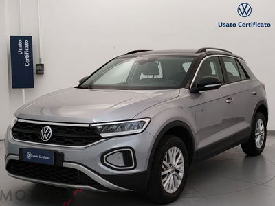 Volkswagen T-Roc 1.5 tsi Life dsg del 2024 usata a Busto Arsizio