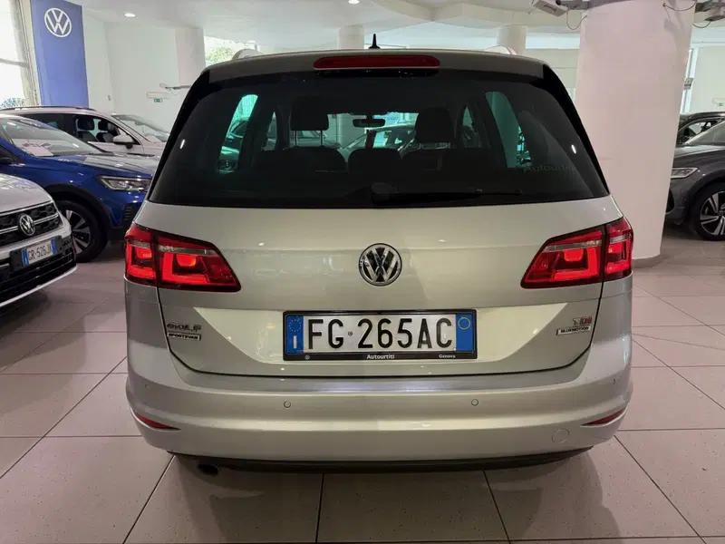 Volkswagen Golf usata a Genova (4)
