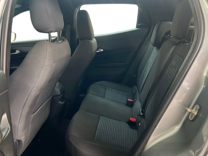 Alfa Romeo Junior usata a Roma (11)