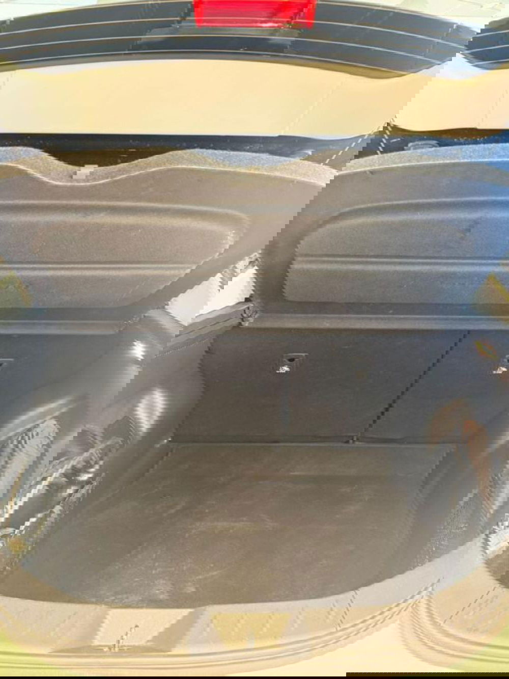 Nissan Leaf usata a Sassari (15)