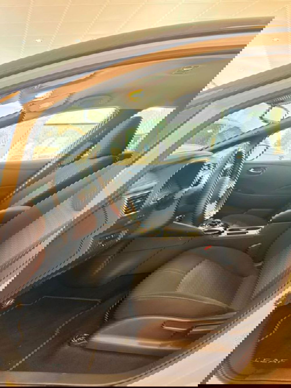 Nissan Leaf usata a Sassari (8)