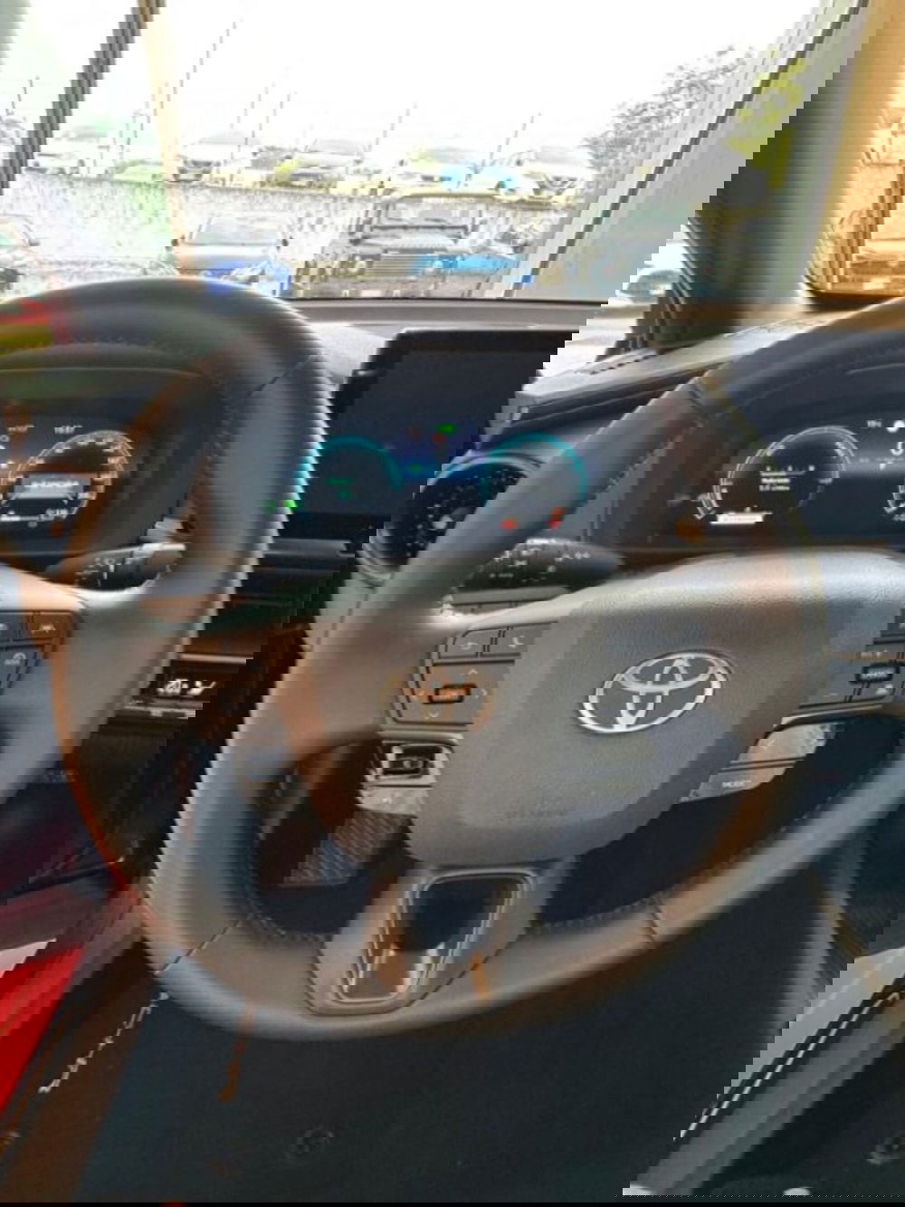 Toyota Toyota C-HR usata a Sassari (8)