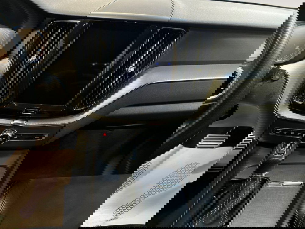 Volvo XC60 usata a Verona (11)
