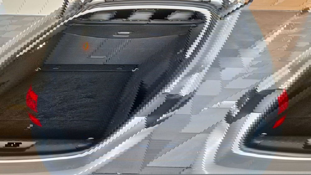 Peugeot 308 SW usata a Vercelli (9)