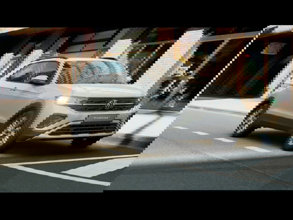 Volkswagen T-Cross nuova a Livorno (4)