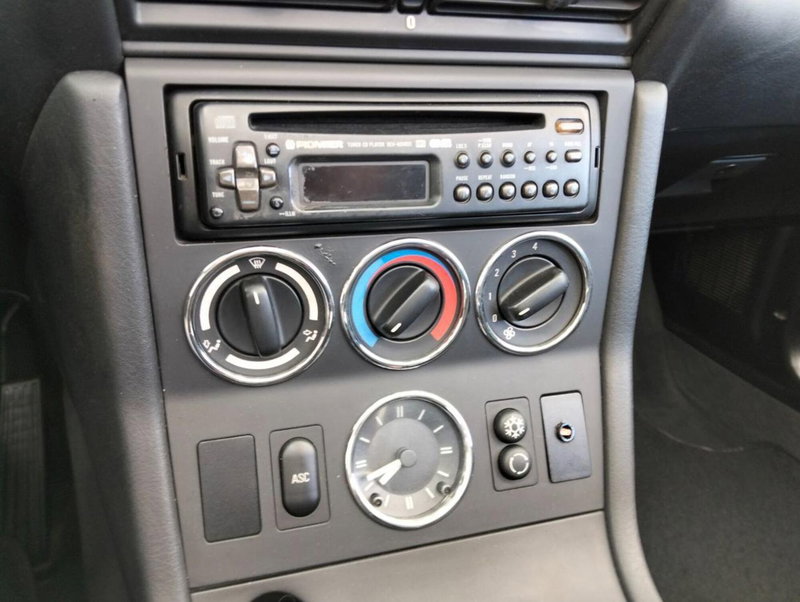 BMW Z3 Cabrio usata a Como (9)