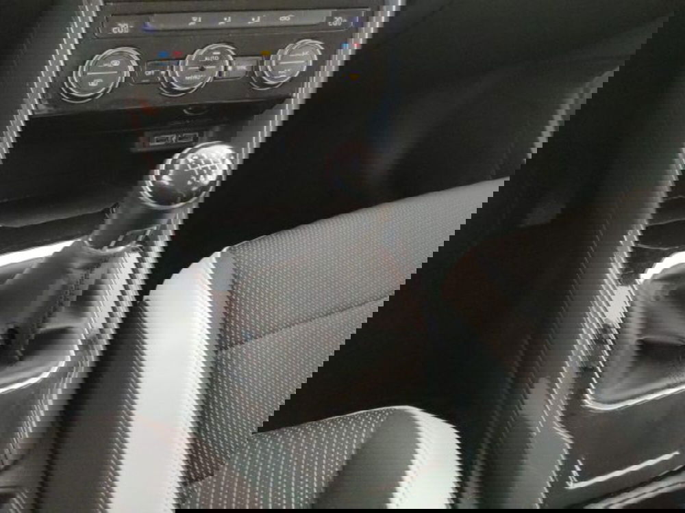 Volkswagen T-Roc usata a Modena (14)