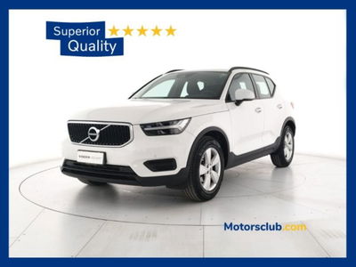 Volvo XC40 T2 Geartronic Momentum Core del 2021 usata a Modena