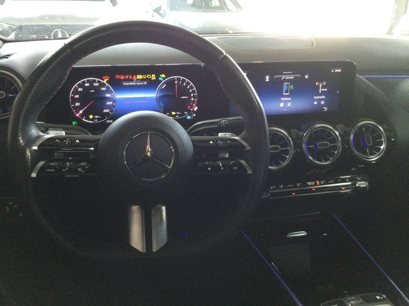 Mercedes-Benz GLA SUV usata a Caserta (6)