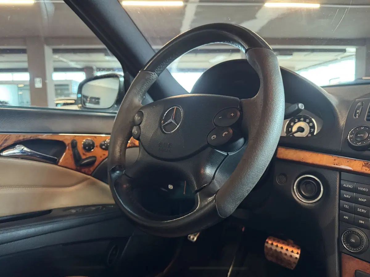 Mercedes-Benz Classe E usata a Messina (15)