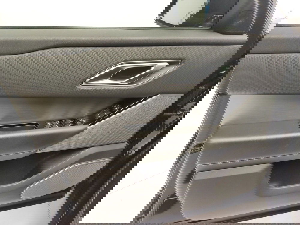 Land Rover Range Rover Velar usata a Avellino (18)