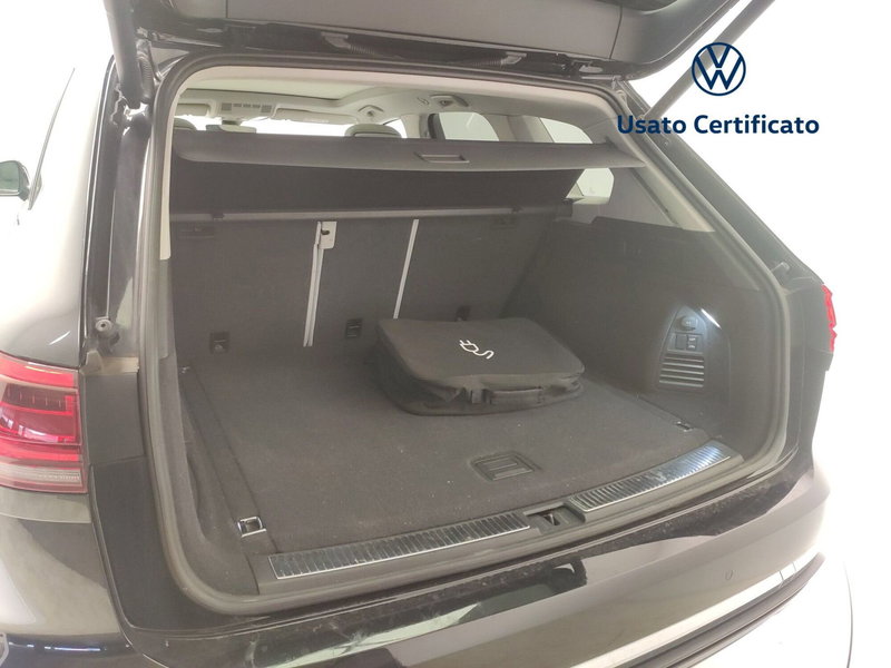 Volkswagen Touareg usata a Avellino (14)