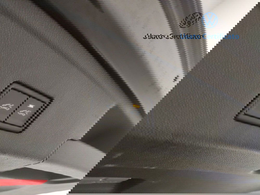 Volkswagen Touareg usata a Avellino (15)