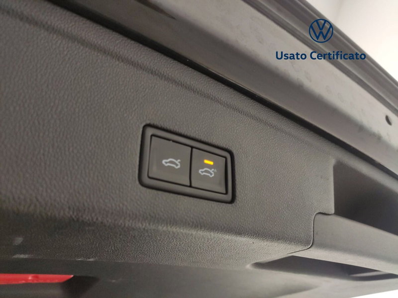 Volkswagen Touareg usata a Avellino (15)