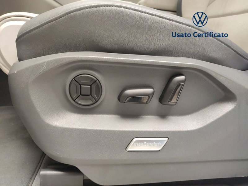 Volkswagen Touareg usata a Avellino (18)