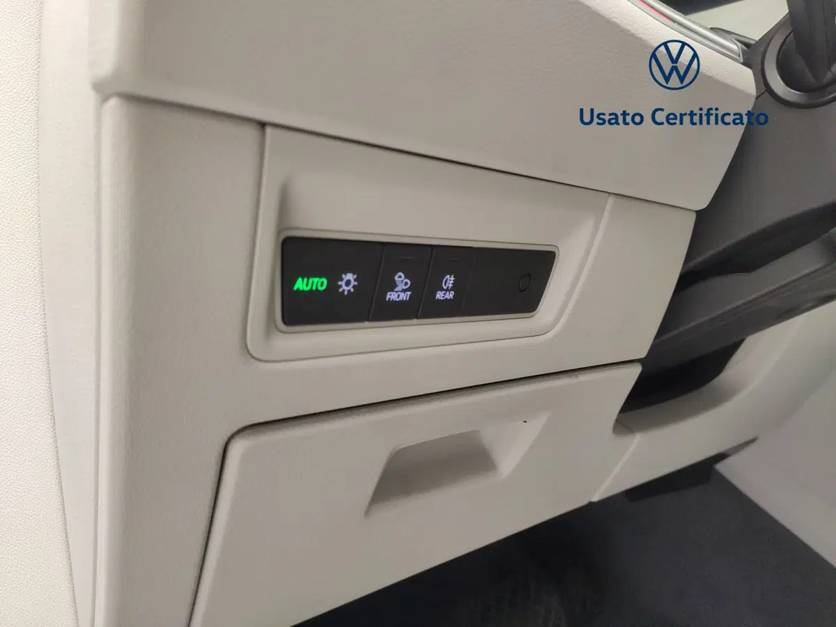 Volkswagen Touareg usata a Avellino (20)