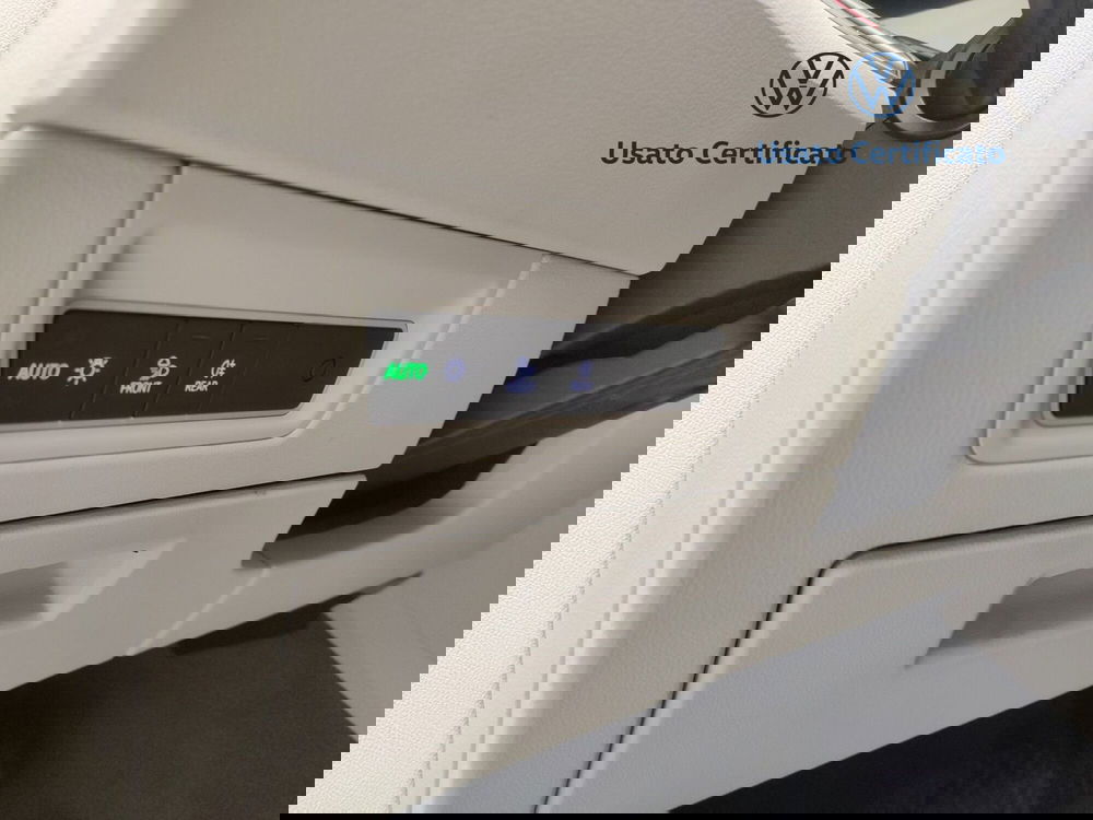 Volkswagen Touareg usata a Avellino (20)