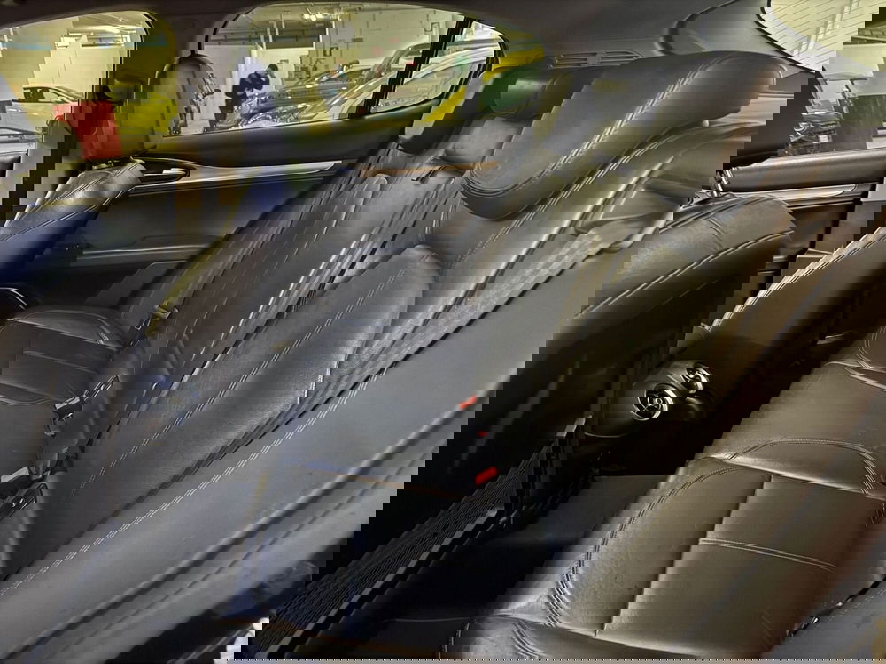 Alfa Romeo Stelvio usata a Salerno (7)