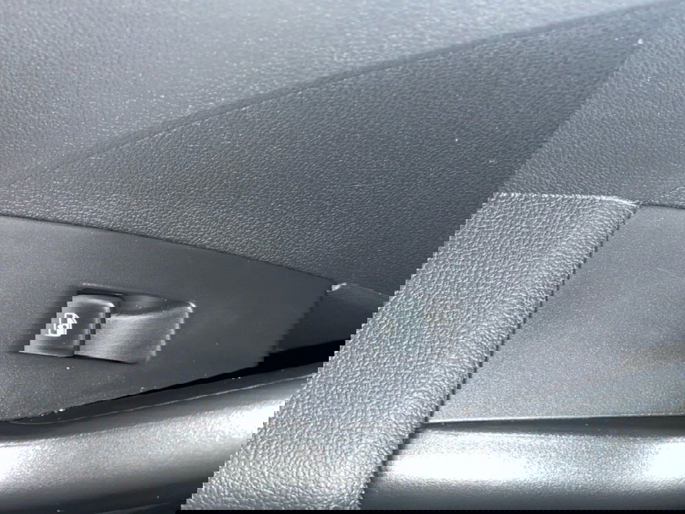 Volkswagen T-Cross usata a Reggio Calabria (18)