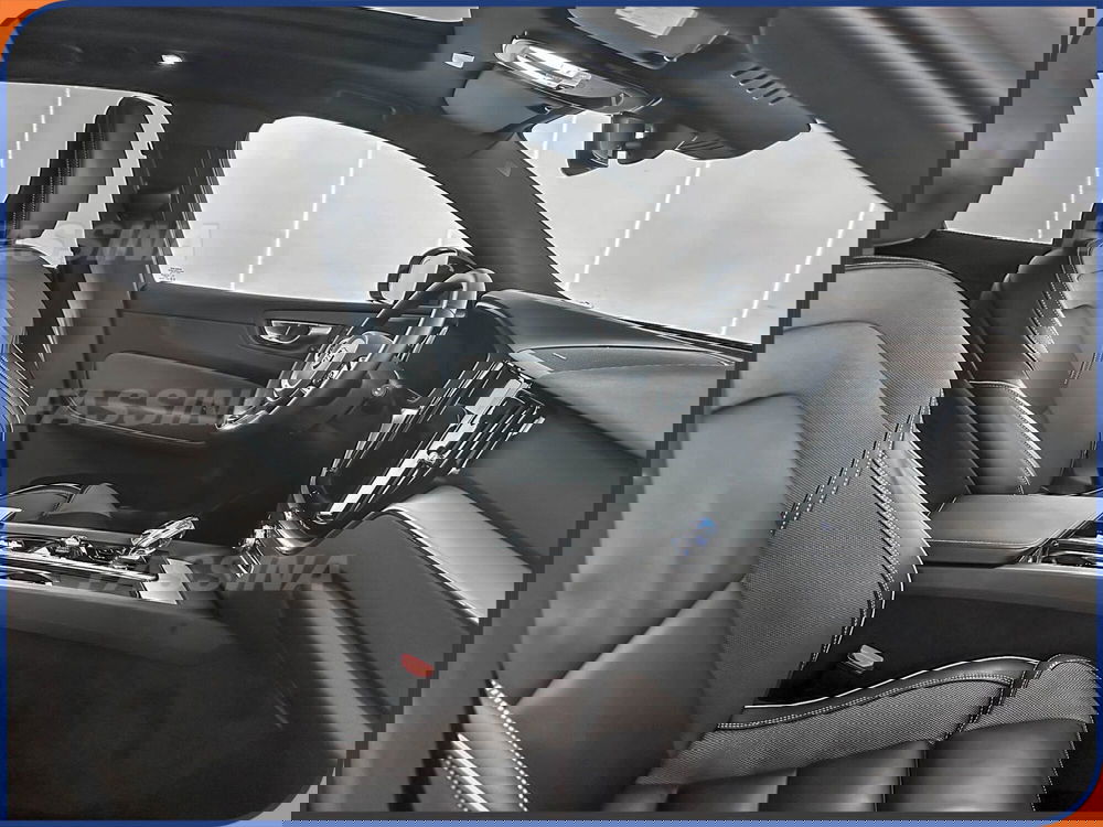 Volvo XC60 usata a Milano (13)