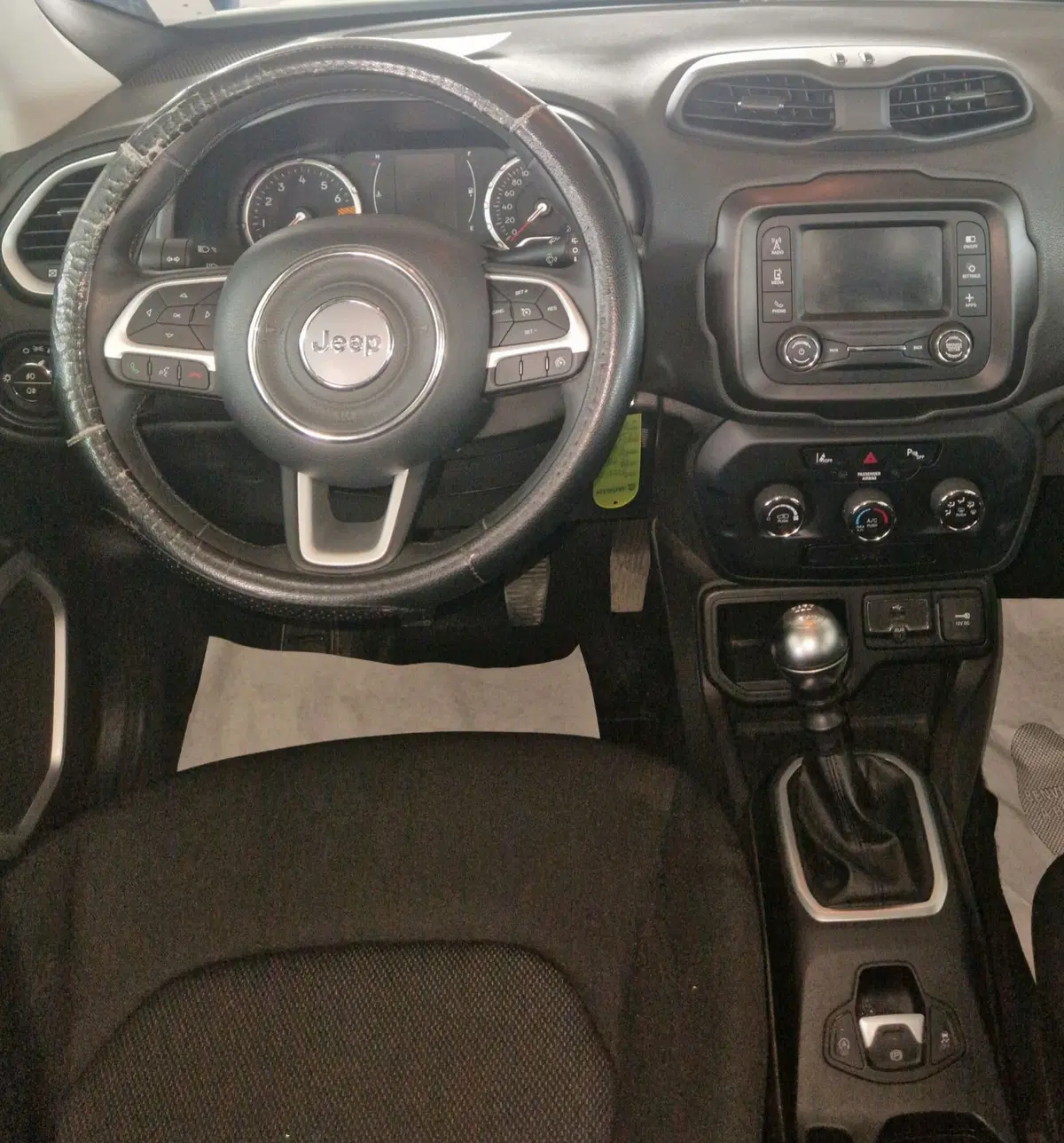 Jeep Renegade usata a Terni (11)