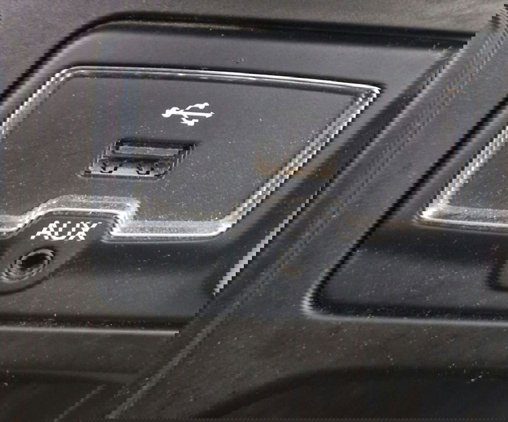 Jeep Renegade usata a Terni (13)