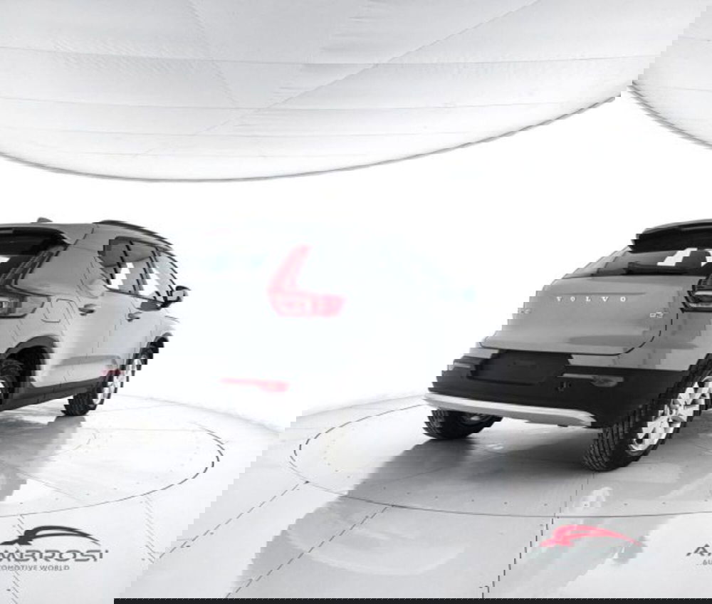 Volvo XC40 nuova a Perugia (3)