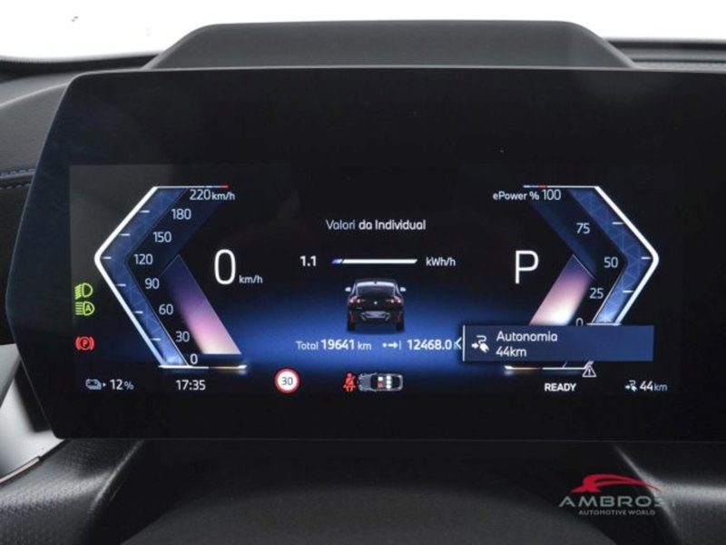 BMW iX2 usata a Perugia (13)