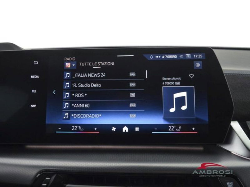 BMW iX2 usata a Perugia (14)