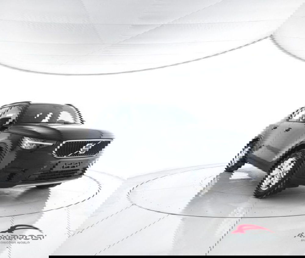 Volvo XC40 nuova a Perugia (2)