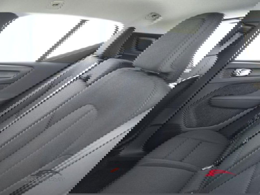 Volvo XC40 nuova a Perugia (10)