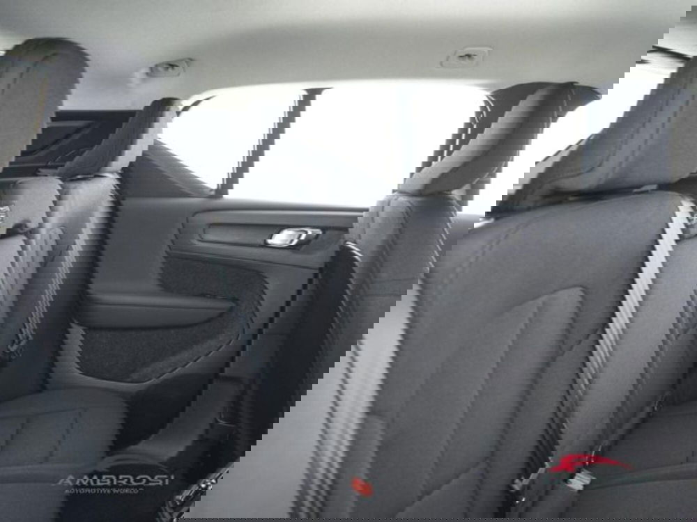 Volvo XC40 nuova a Perugia (11)