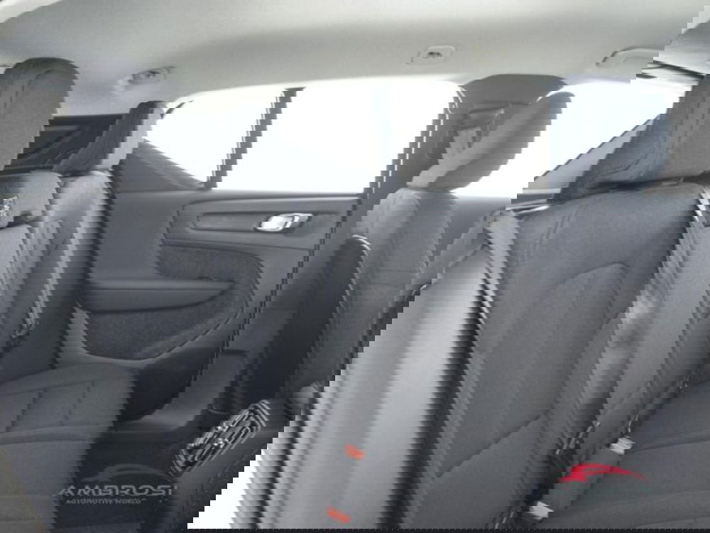 Volvo XC40 nuova a Perugia (11)