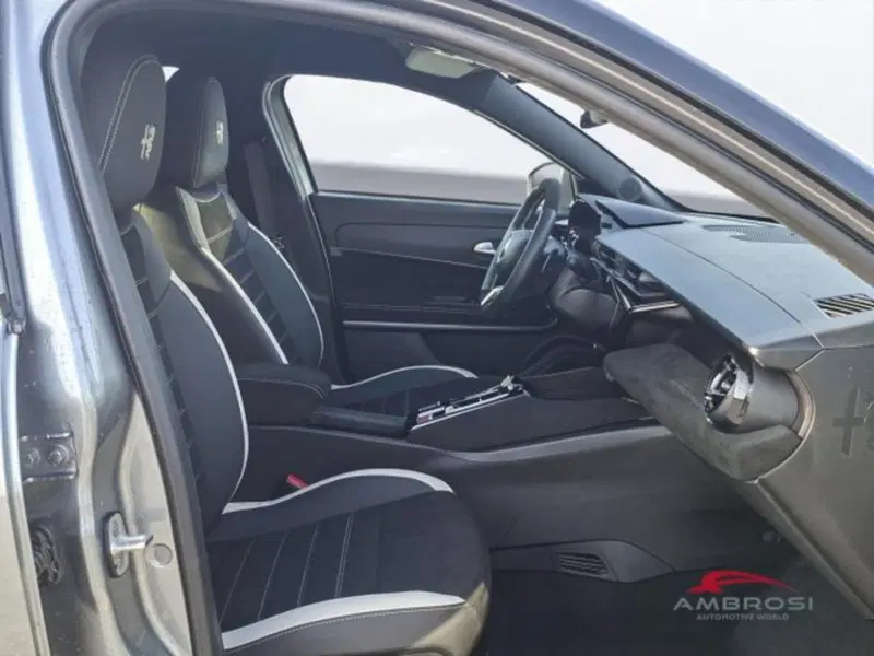 Alfa Romeo Junior nuova a Perugia (12)