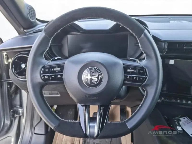 Alfa Romeo Junior nuova a Perugia (14)