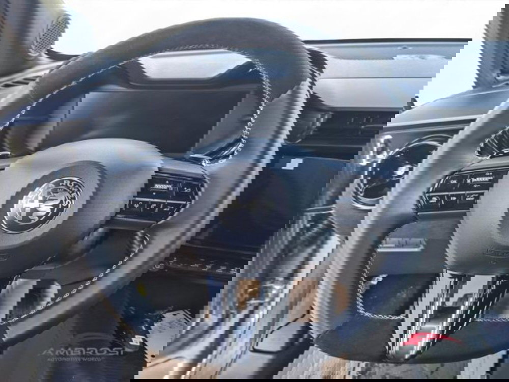 Alfa Romeo Junior nuova a Perugia (14)